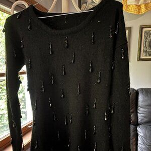 Black Dangle Beads Kinetic Movement Sweater